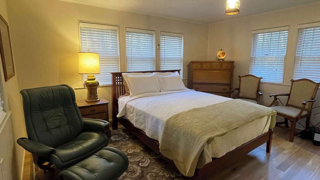 Photo of Bedroom in Weaverville