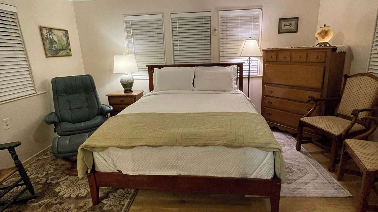 Photo of Bedroom in Weaverville