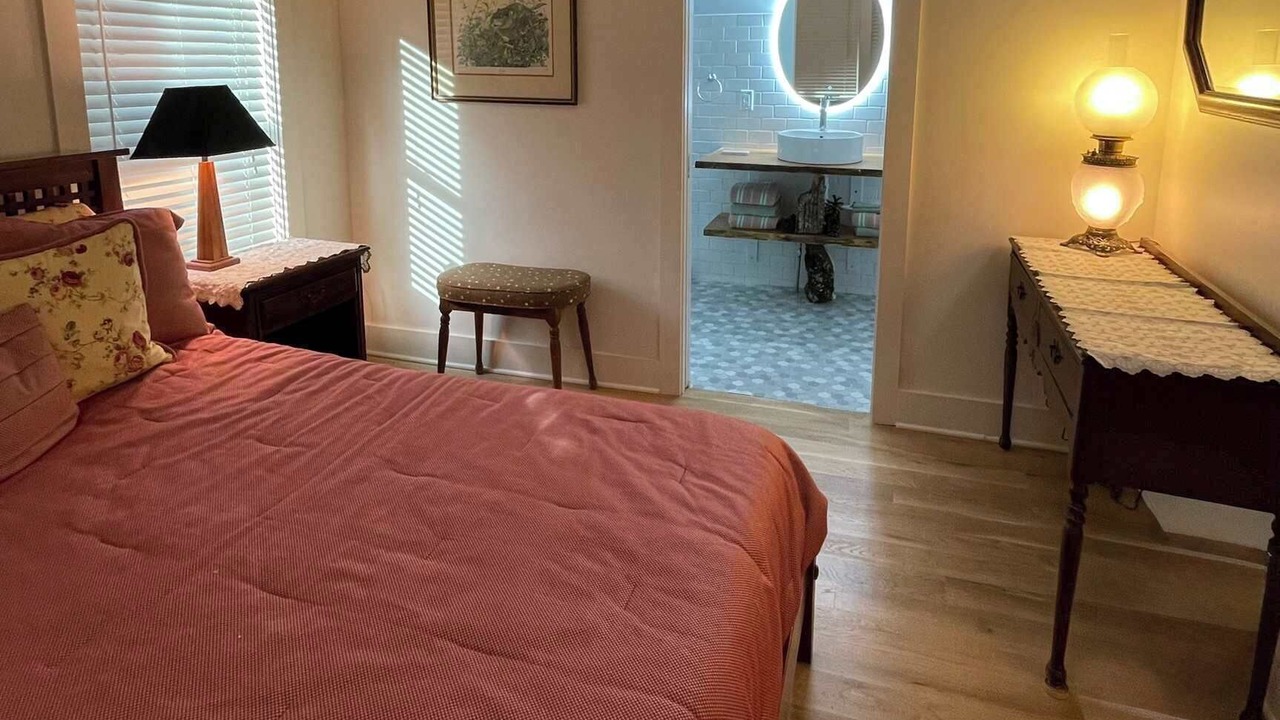 Photo of Bedroom in Weaverville