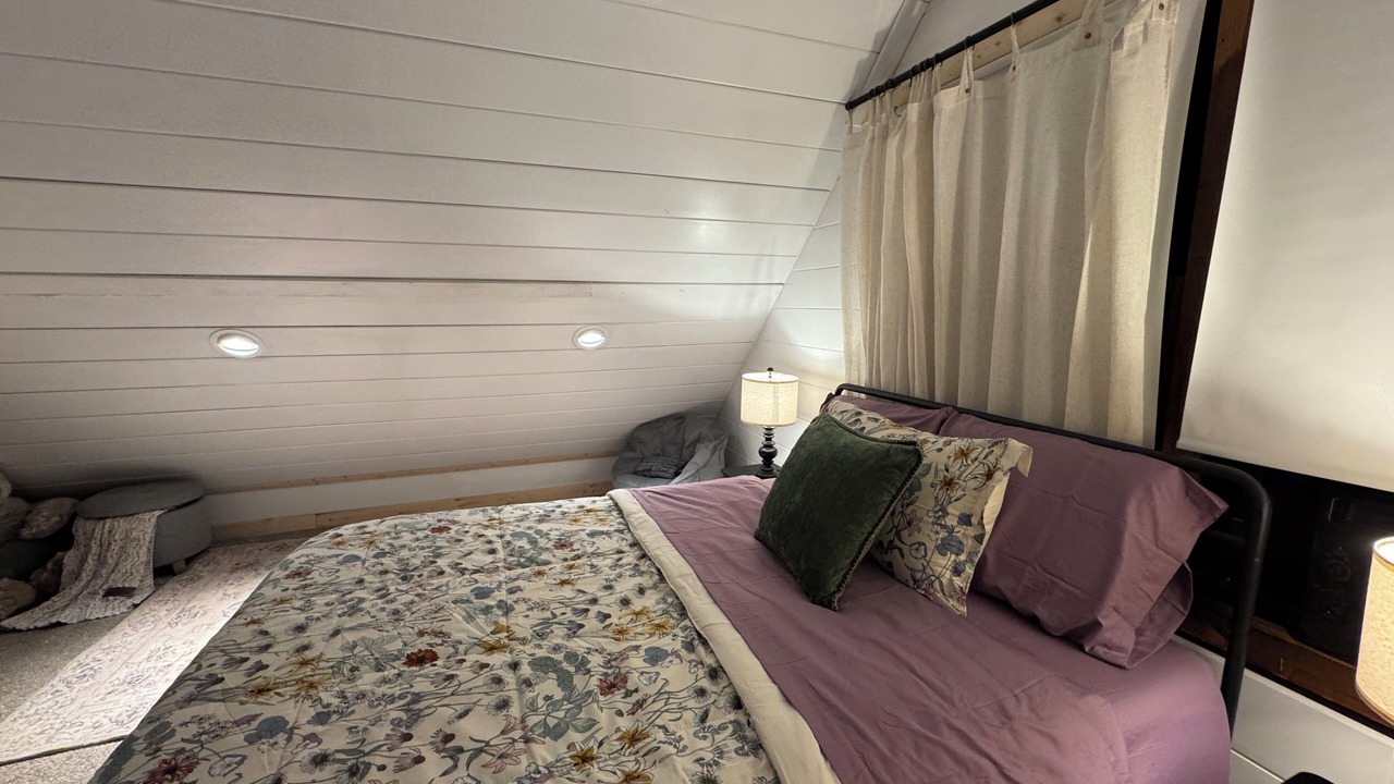 Photo of Bedroom in Mount Vernon