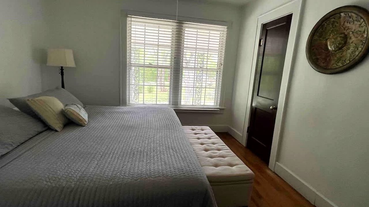 Photo of Bedroom in Columbia