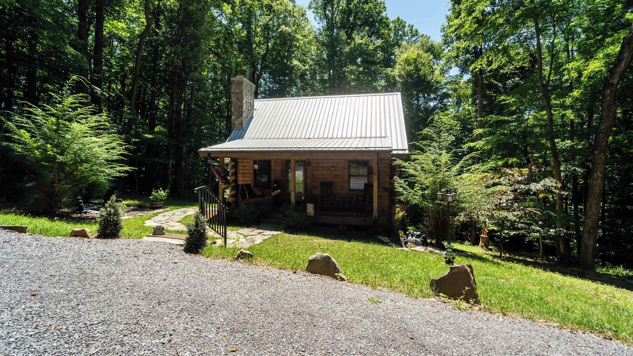 Photo of Outdoor in Claypool Hill