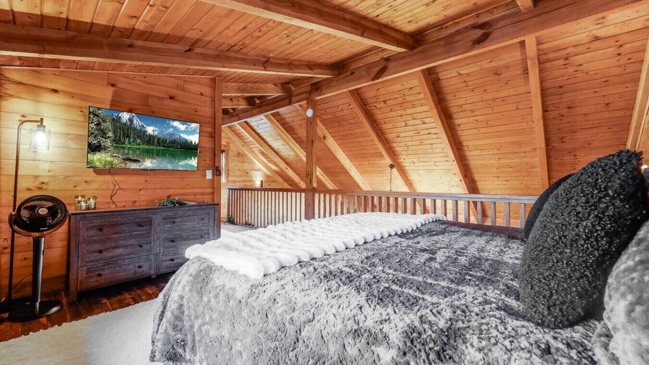 Photo of Bedroom in Bruceton Mills