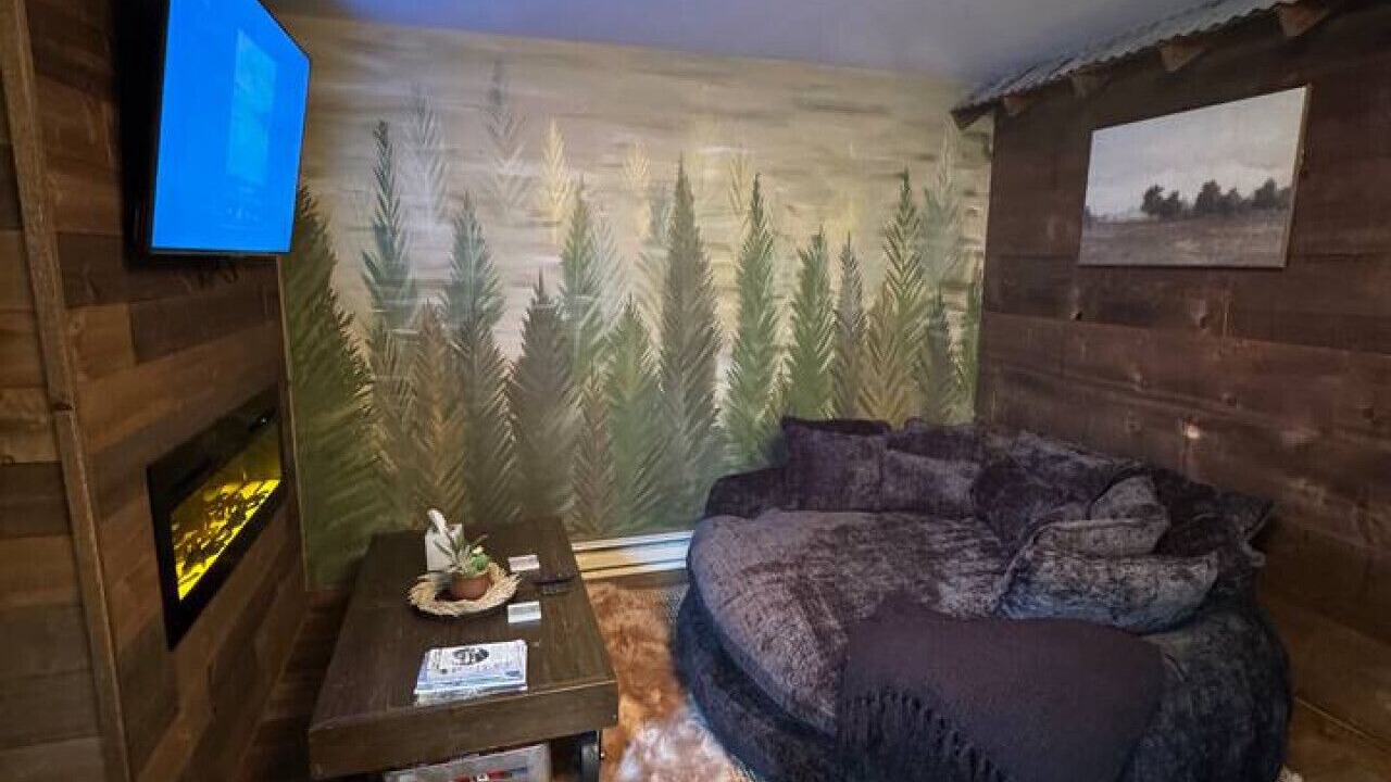 Photo of Livingroom in Accident