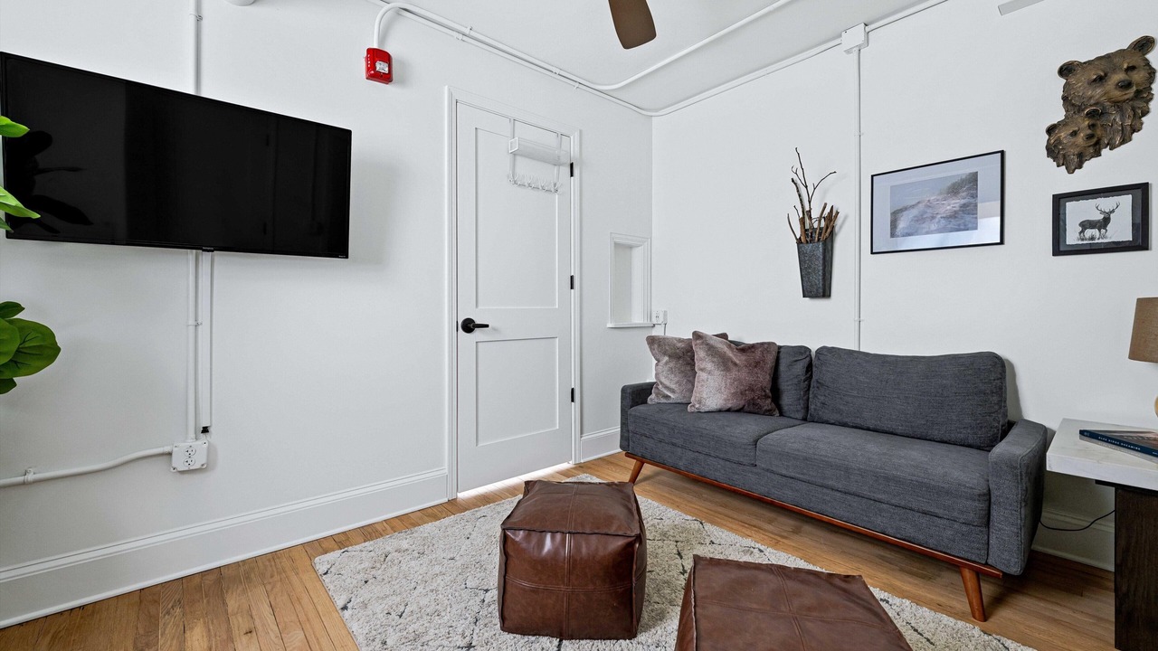 Photo of Livingroom in Charlotte Street