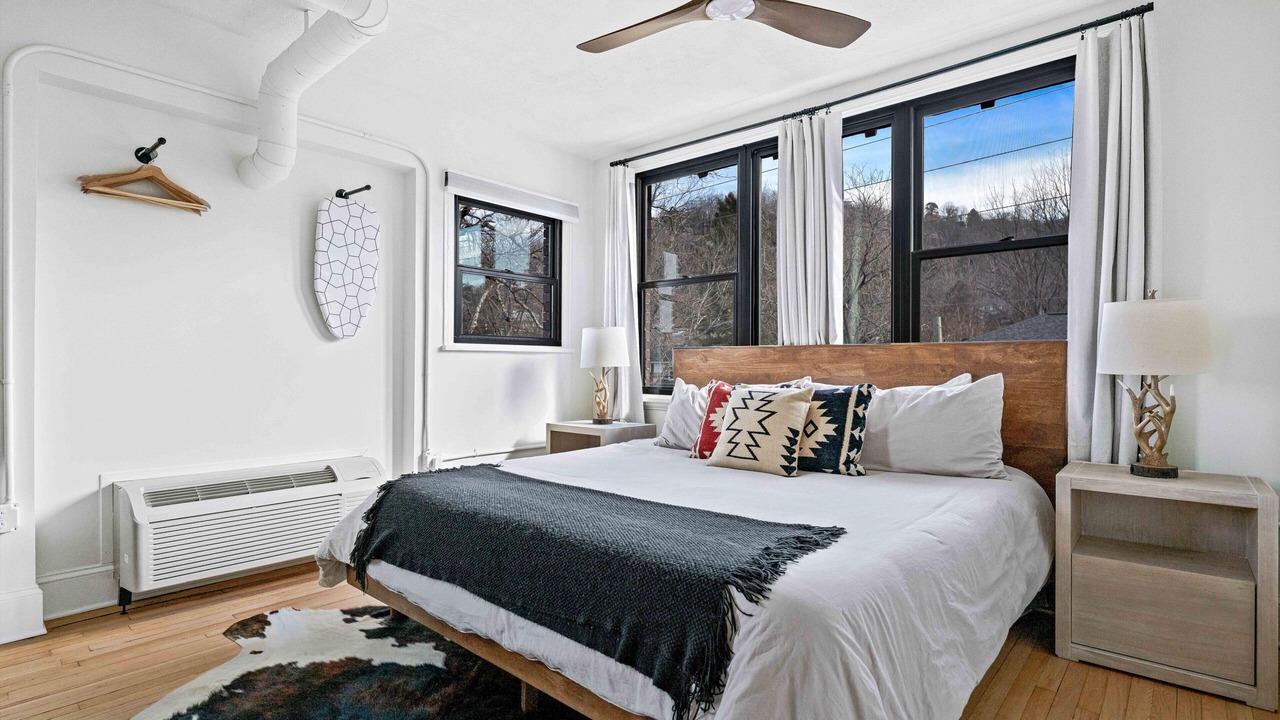 Photo of Bedroom in Charlotte Street