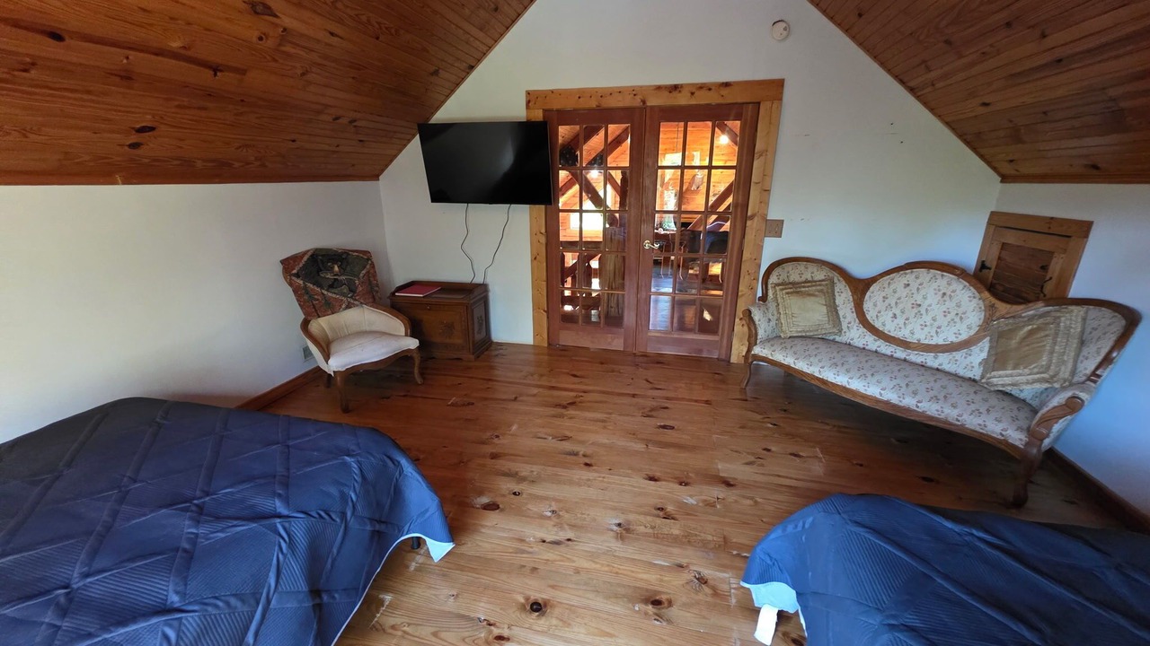 Photo of Bedroom in English