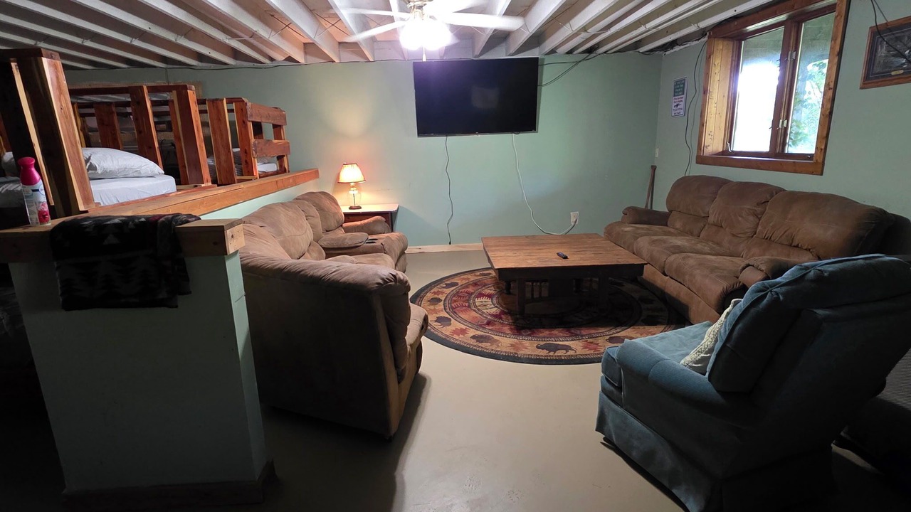 Photo of Livingroom in English