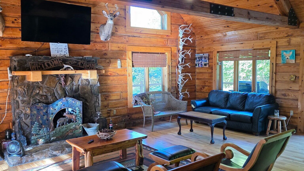 Photo of Livingroom in English