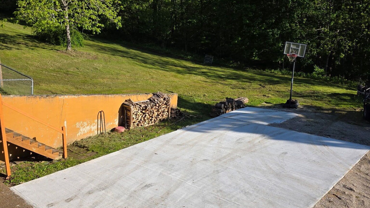 Photo of Outdoor in English