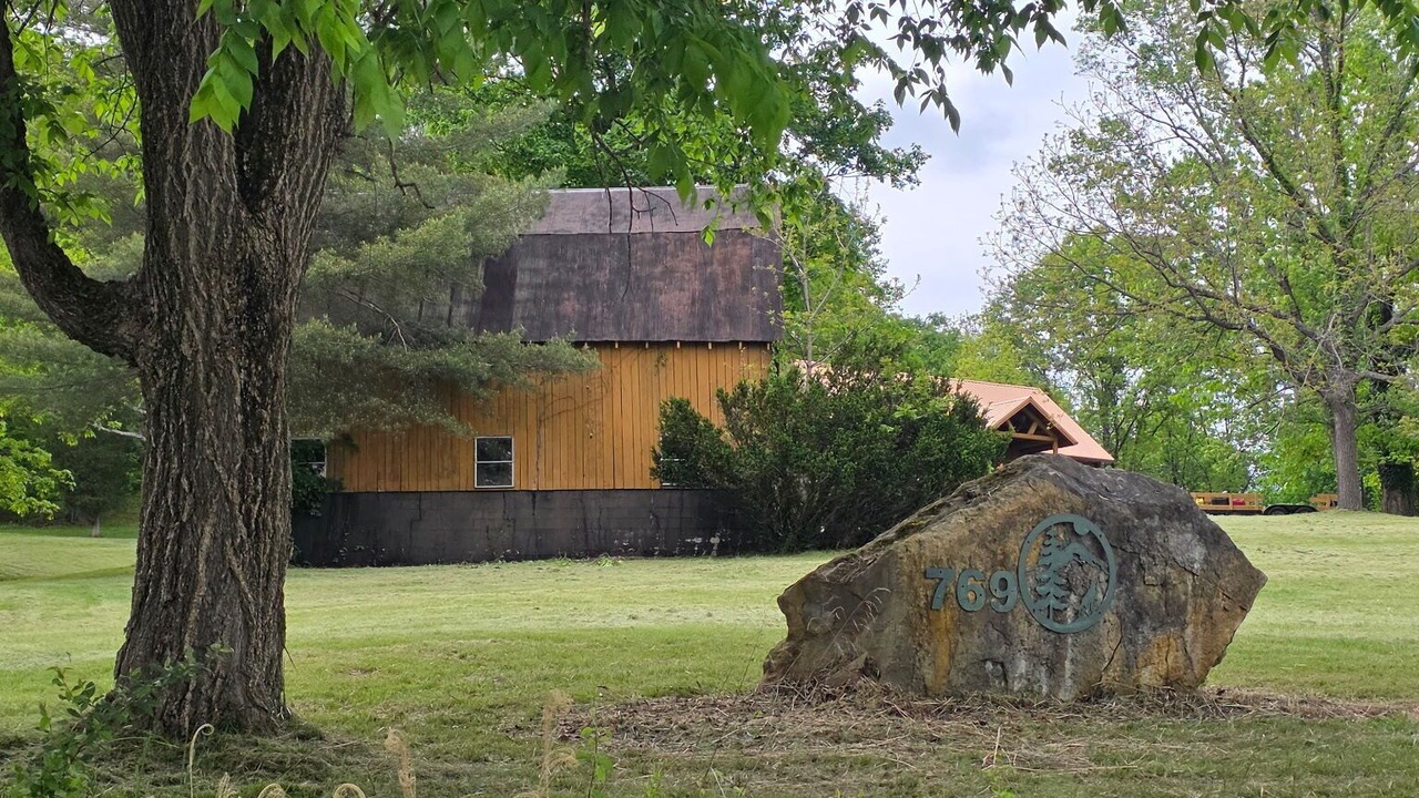 Photo of Outdoor in English