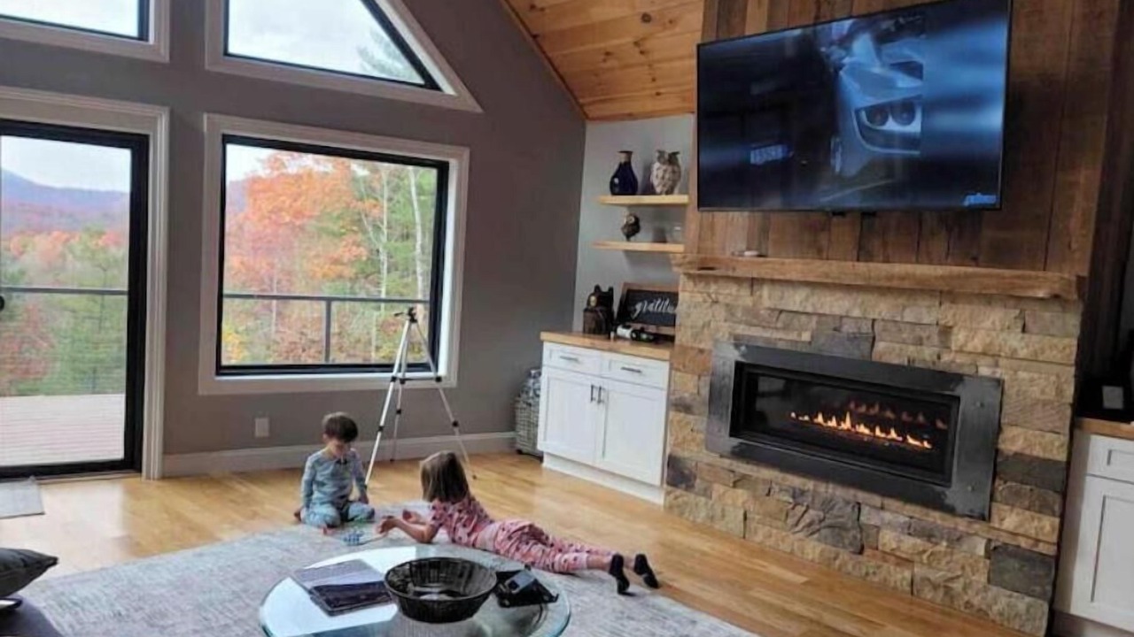 Photo of Livingroom in Bryson City