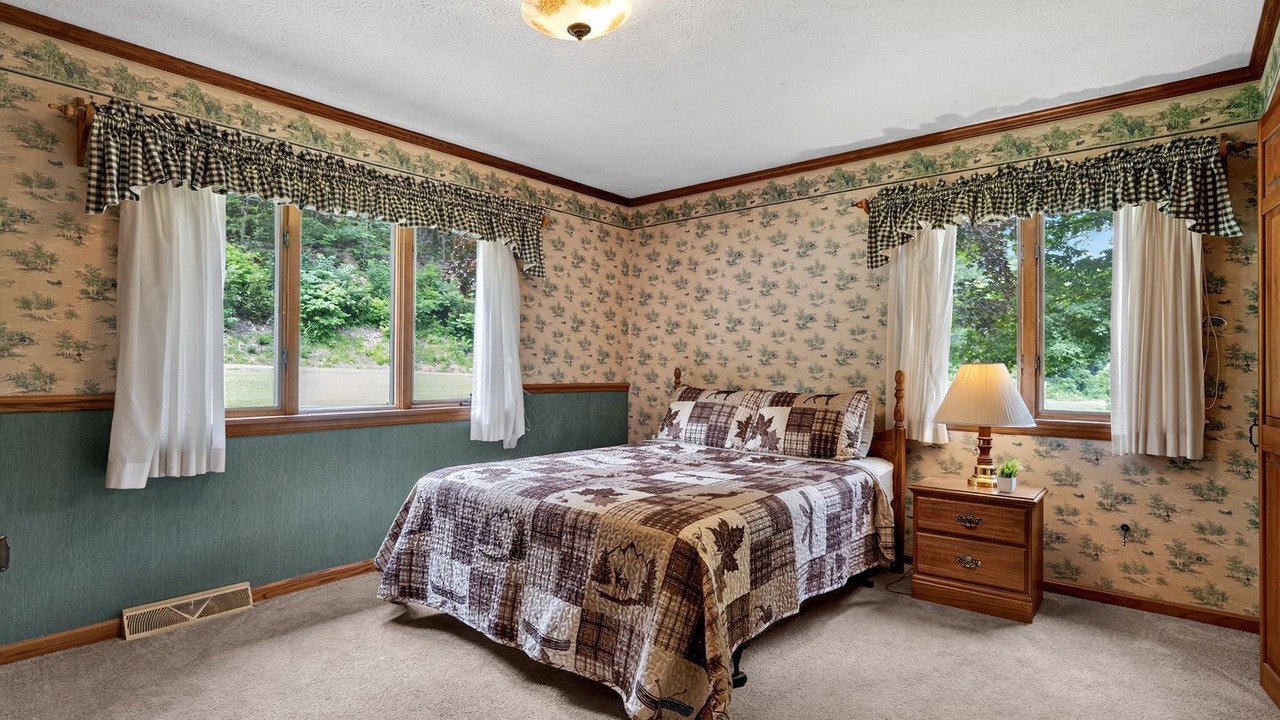 Photo of Bedroom in Cabins