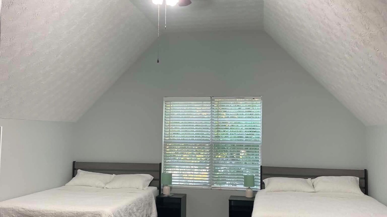 Photo of Bedroom in Grayson