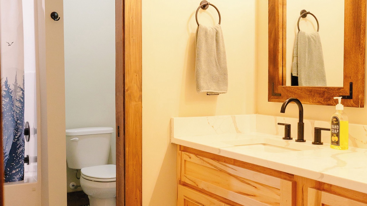 Photo of Bathroom in Talking Rock