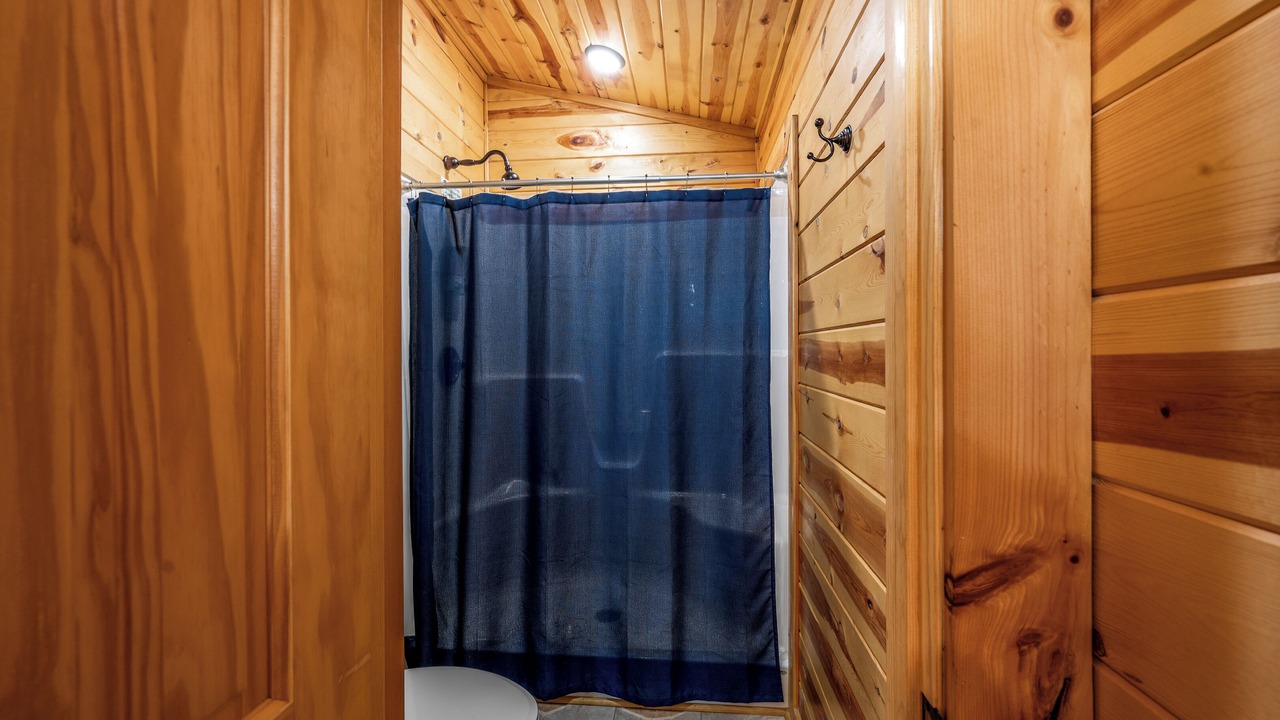 Photo of Bathroom in Chalet Village
