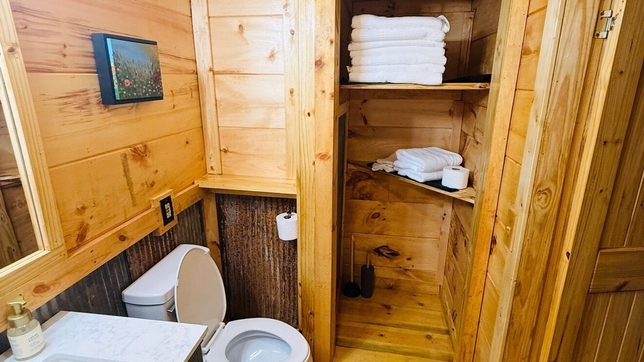 Photo of Bathroom in Oneida