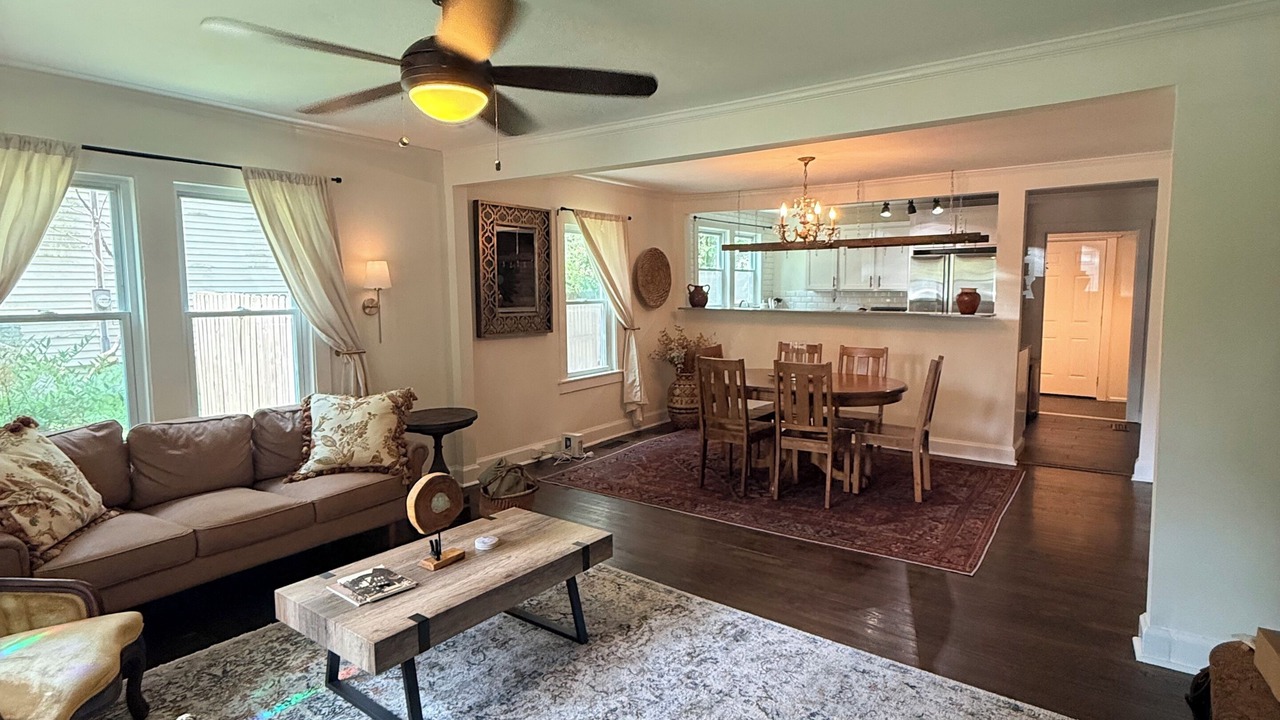 Photo of Livingroom in Inglewood