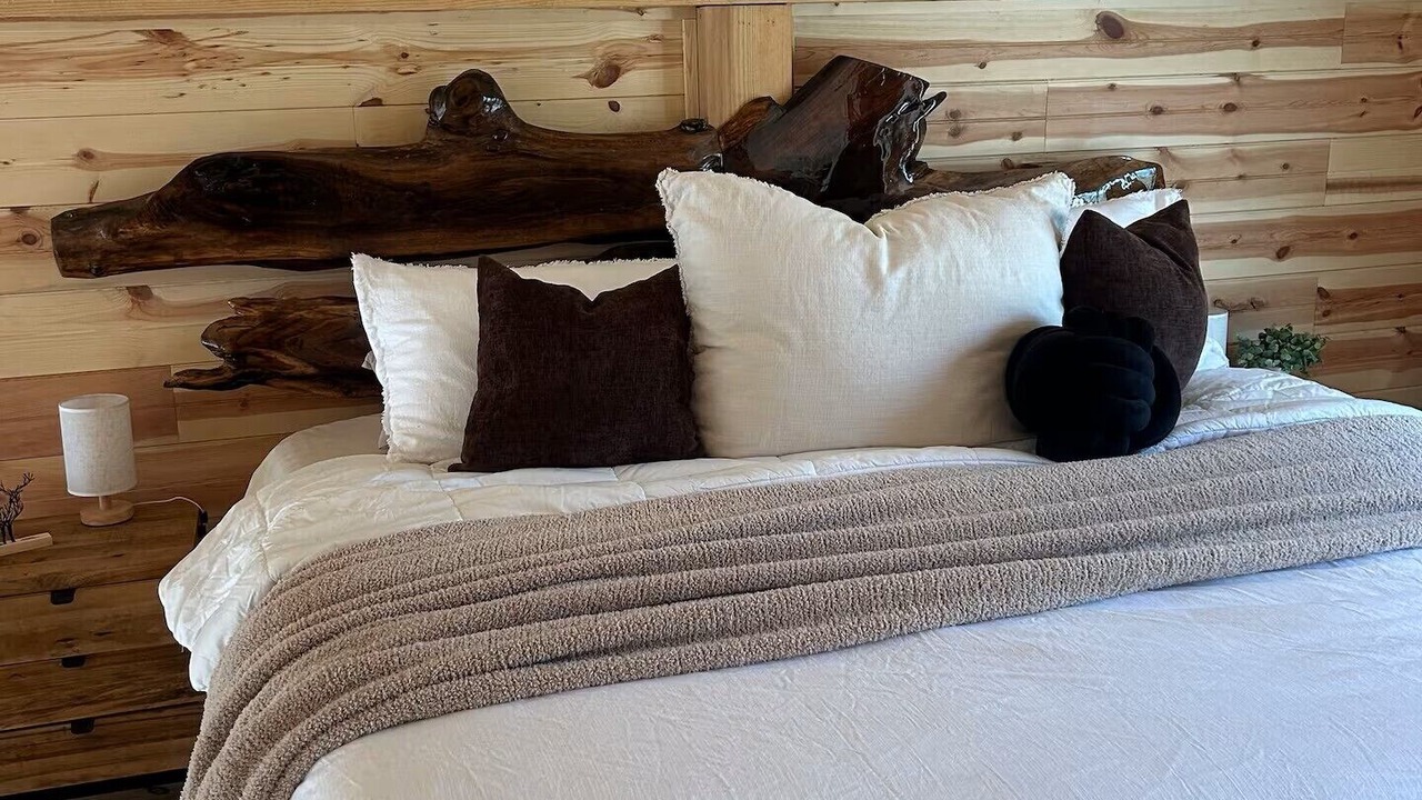Photo of Bedroom in Soddy-Daisy