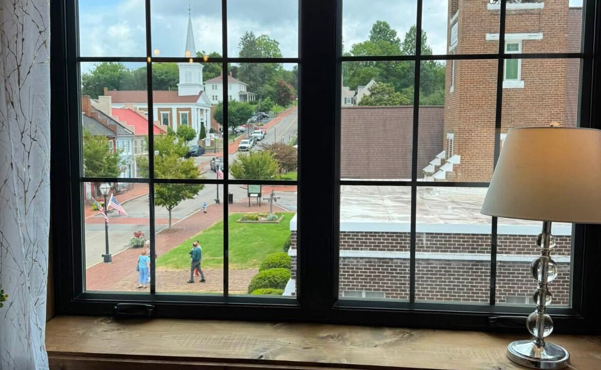 Photo of Others in Jonesborough