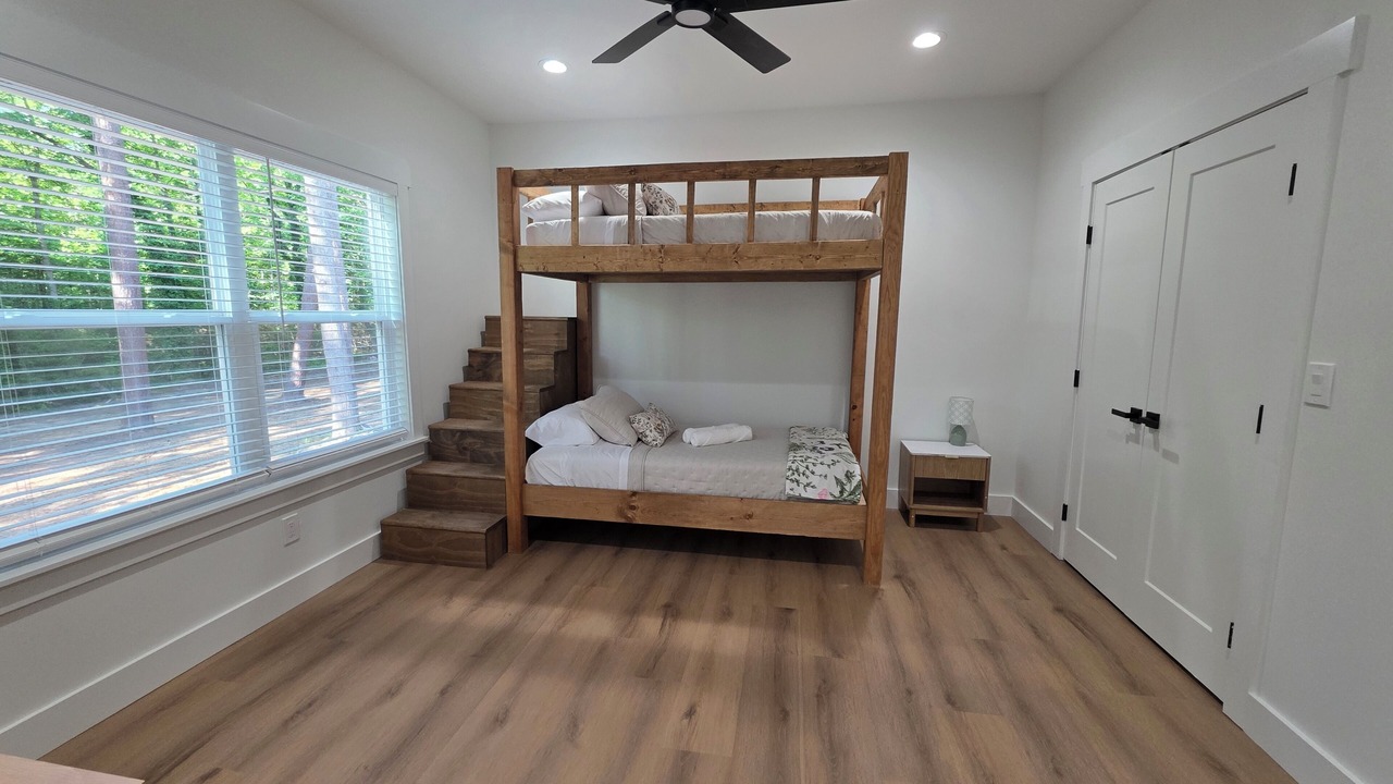 Photo of Bedroom in Dacula