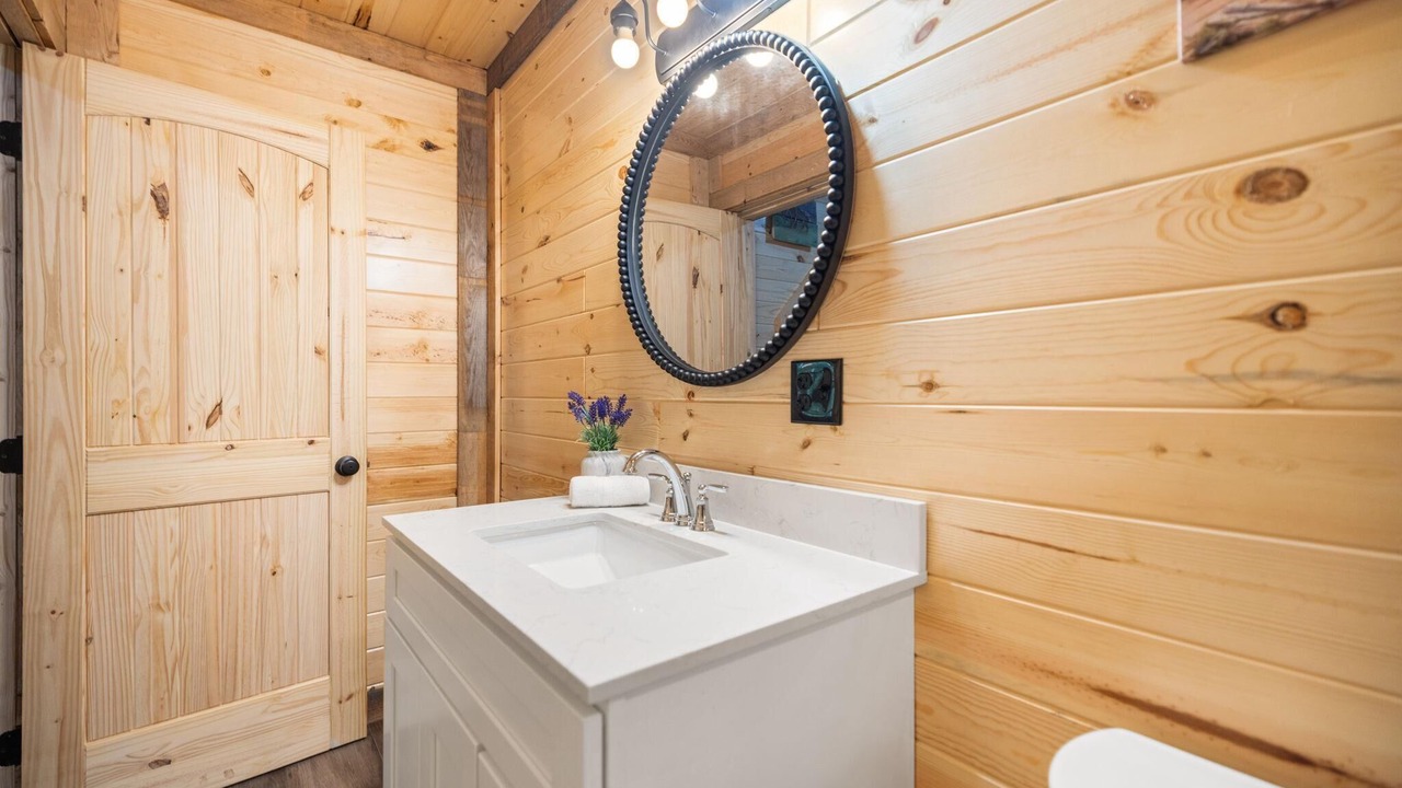 Photo of Bathroom in Zoe