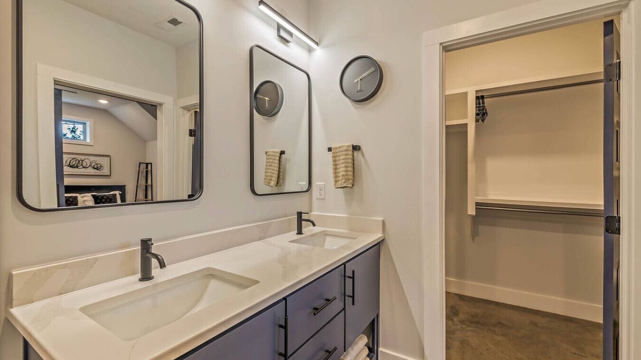 Photo of Bathroom in East Nashville