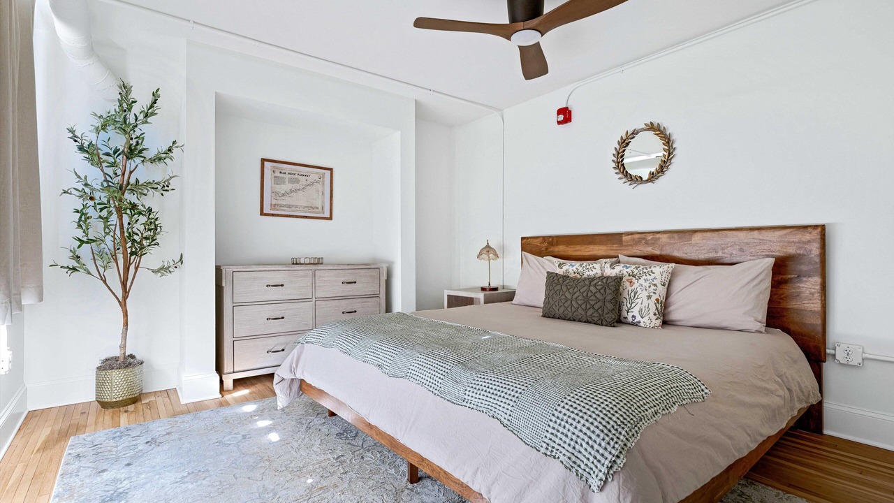 Photo of Bedroom in Charlotte Street