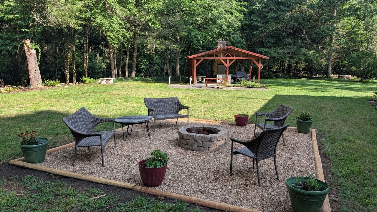 Photo of Outdoor in Summersville