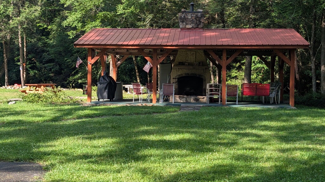 Photo of Outdoor in Summersville