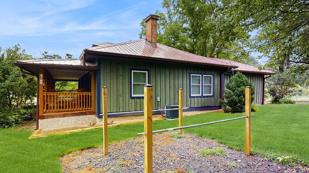 Photo of Outdoor in Horse Shoe