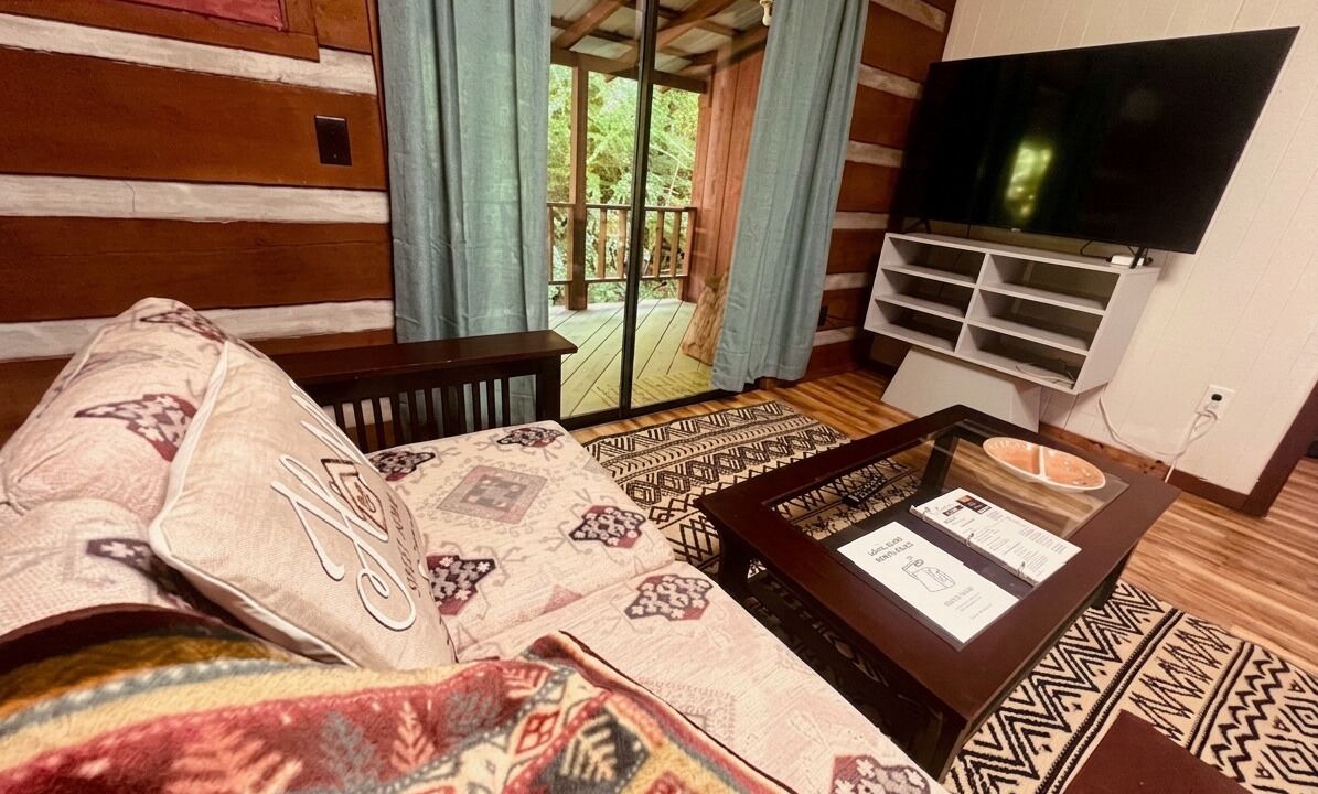 Photo of Livingroom in Cherokee