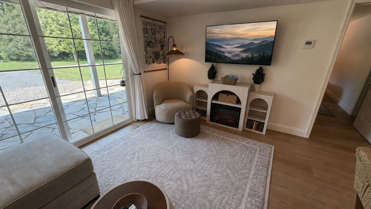 Photo of Livingroom in Maryville