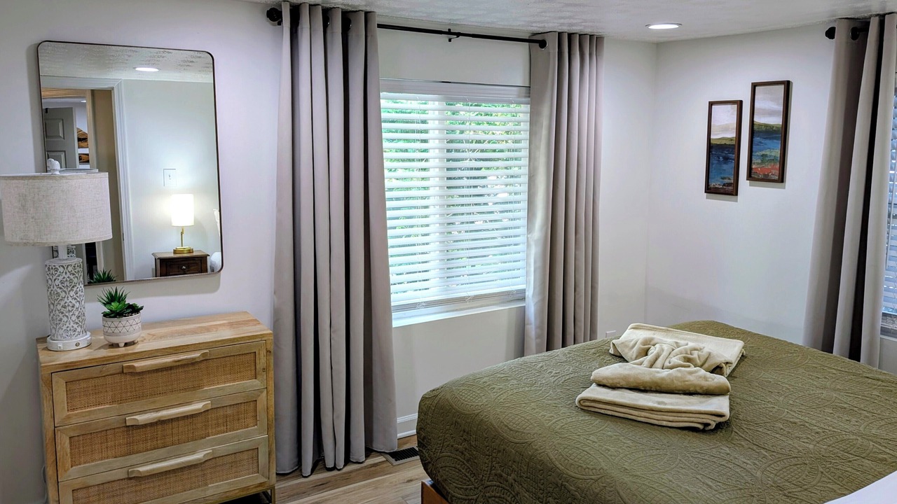 Photo of Bedroom in Knoxville