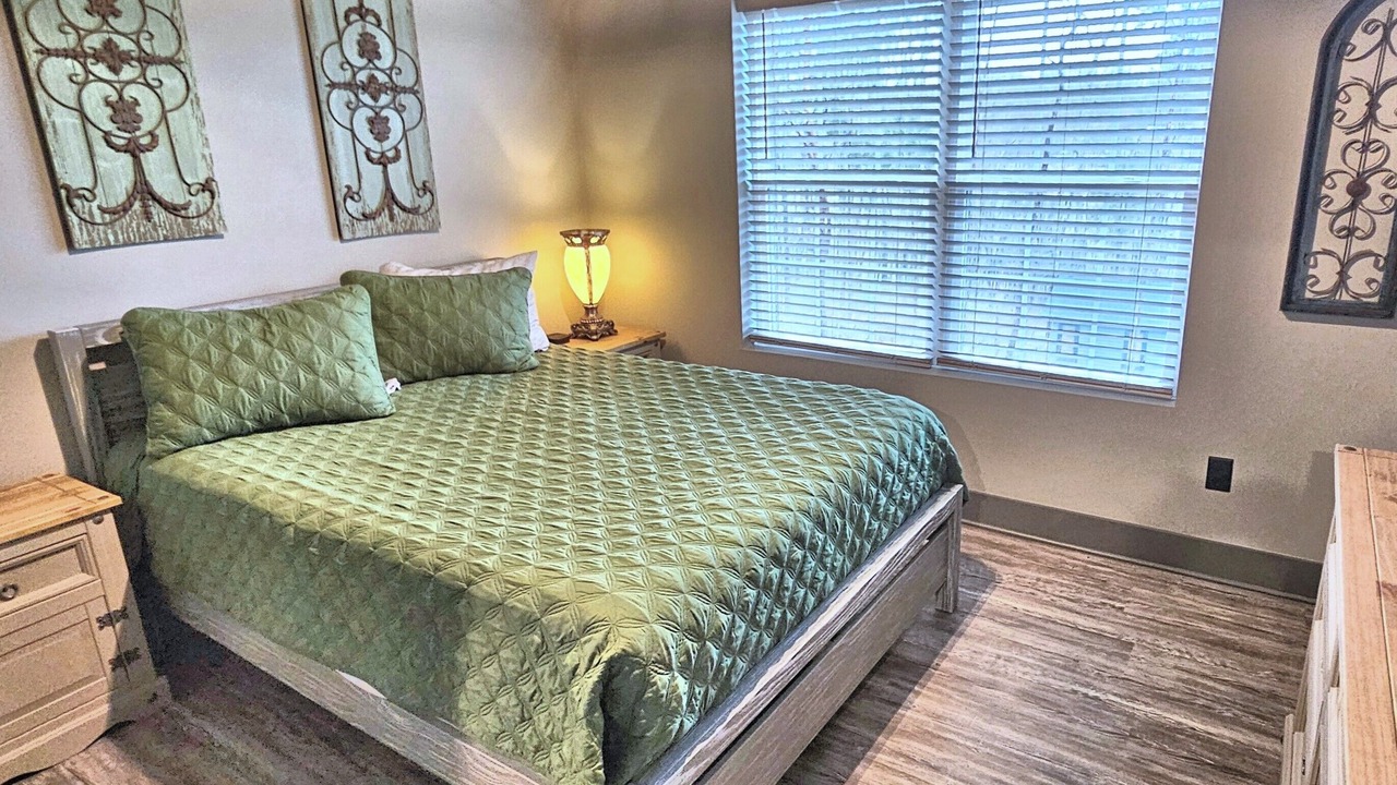 Photo of Bedroom in Kodak