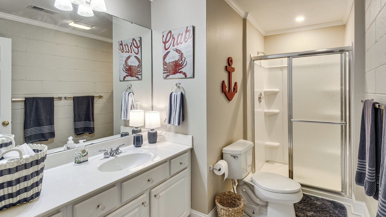 Photo of Bathroom in Six Mile