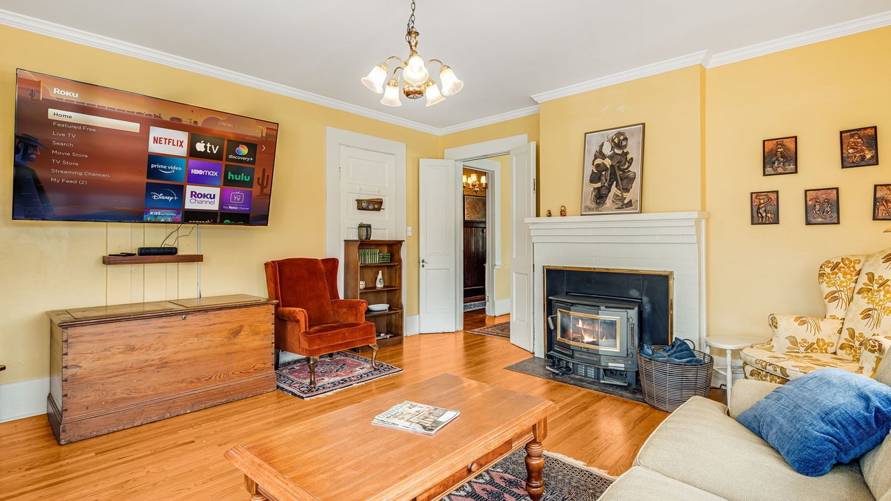 Photo of Livingroom in Waynesville
