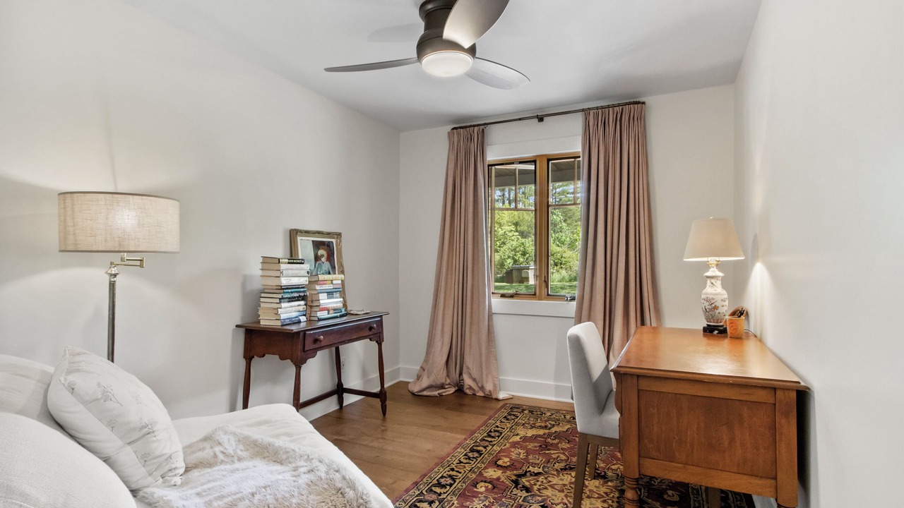 Photo of Livingroom in Burnsville