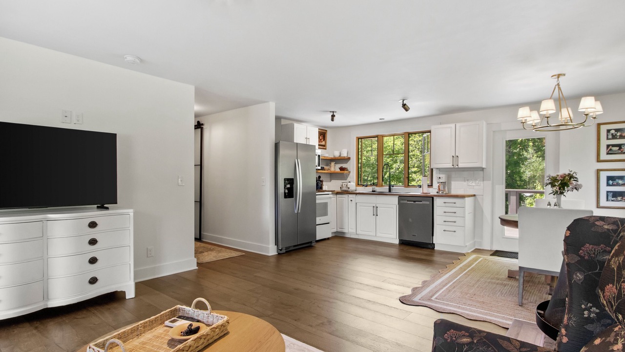 Photo of Livingroom in Burnsville