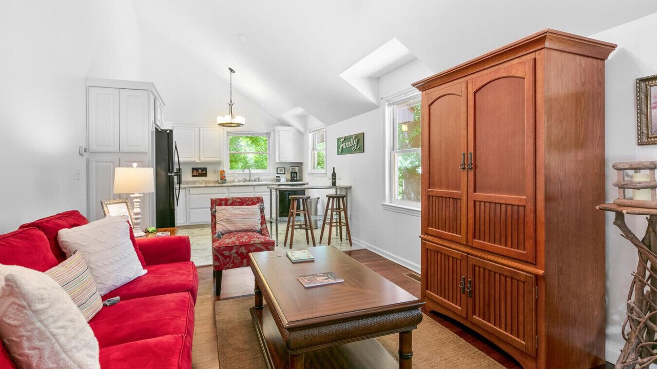 Photo of Bedroom in Royal Pines