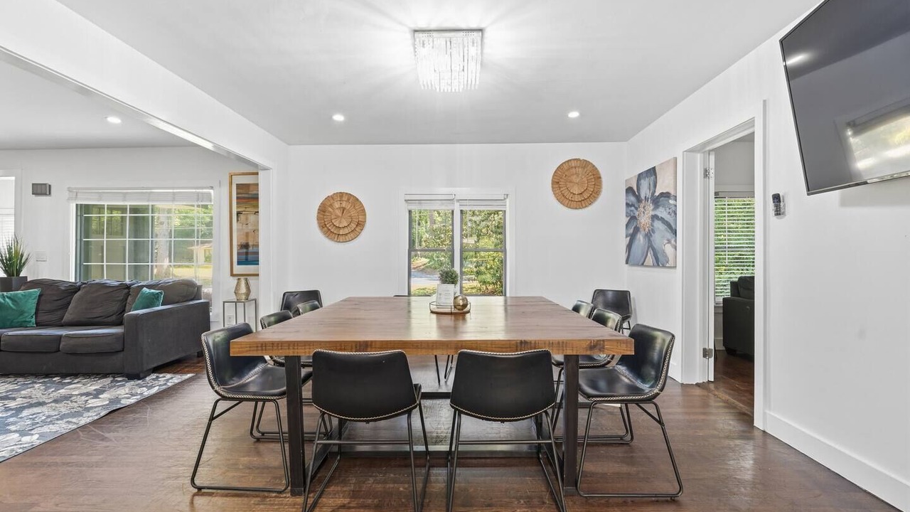 Photo of Bedroom in North Buckhead