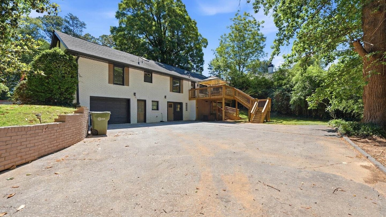 Photo of Outdoor in North Buckhead