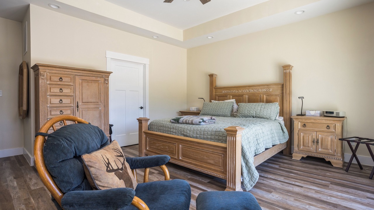 Photo of Bedroom in Shoals