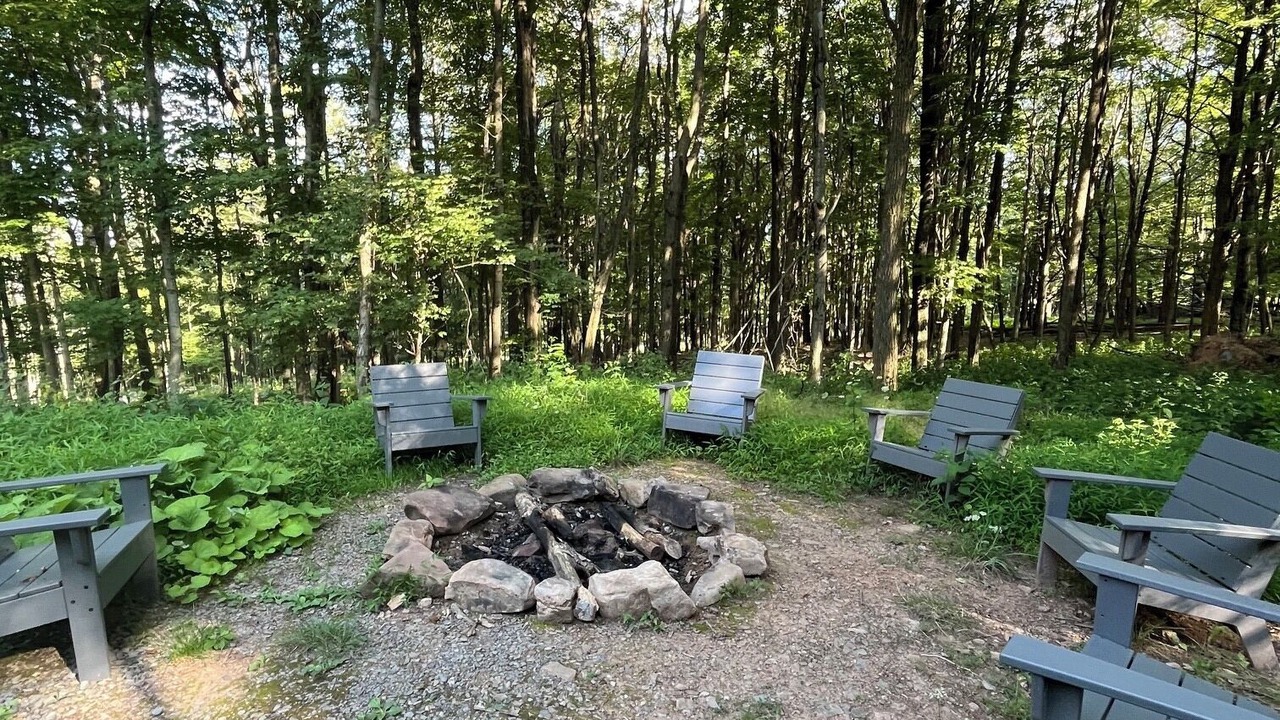 Photo of Outdoor in Maysville