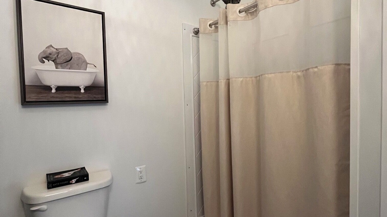 Photo of Bathroom in Maysville