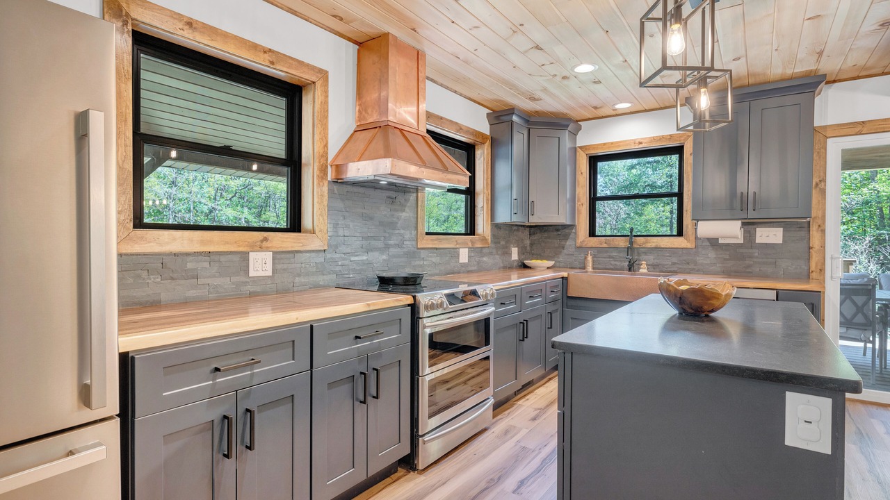 Photo of Kitchen in Peaks