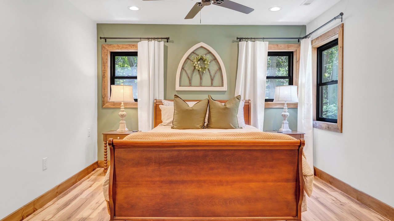 Photo of Bedroom in Peaks