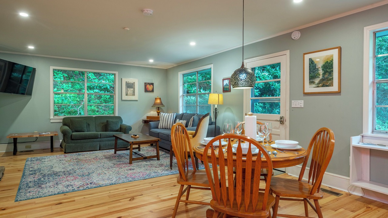 Photo of Livingroom in Skyland
