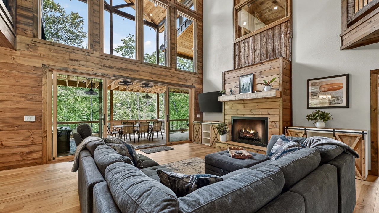 Photo of Livingroom in Mineral Bluff