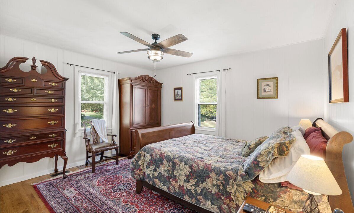 Photo of Bedroom in Tri-Cities